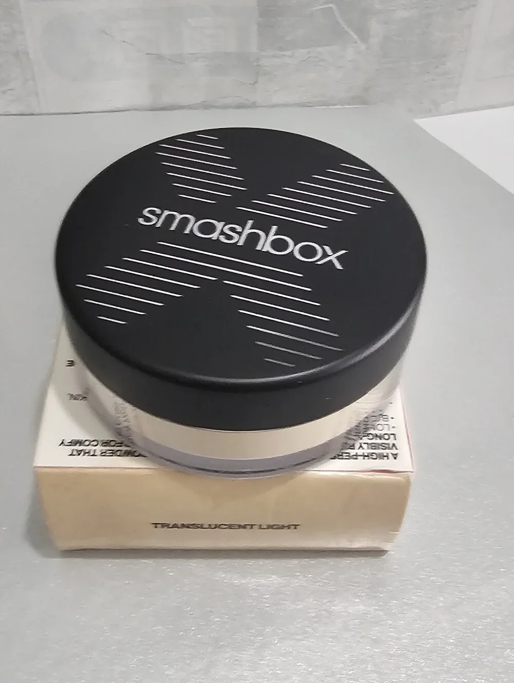 Smashbox skin-balancing setting powder - Translucent Light
